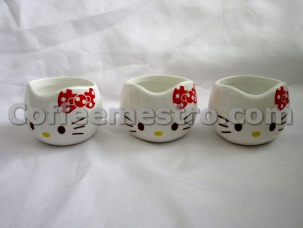 Hello Kitty Ceramic Tea Pot and 3 Cups Set